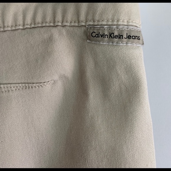 Calvin Klein Capris Khakis. Sz 8 - Picture 7 of 7